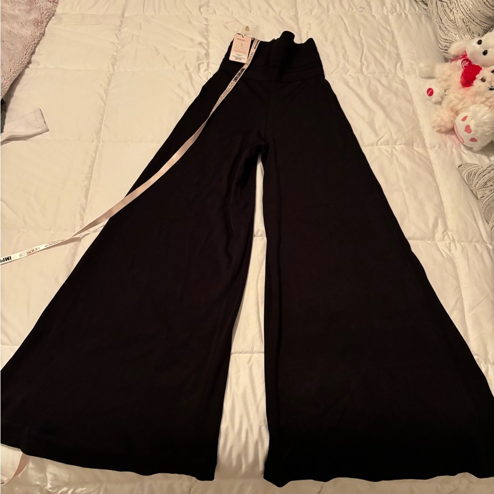 House of CB Caryss Elegant Black High-Waisted Wide-Leg Pants - Picture 7 of 7